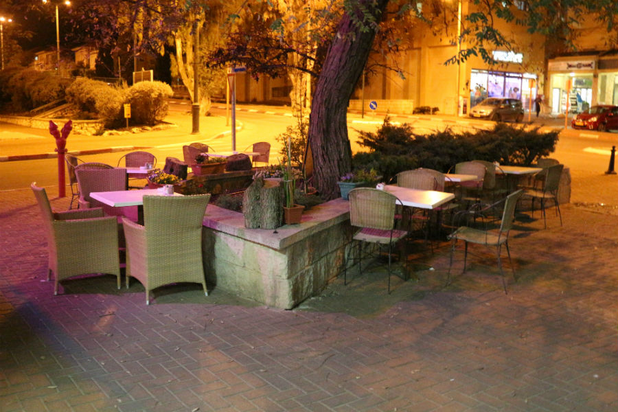 תמונה של iz cafe - 2